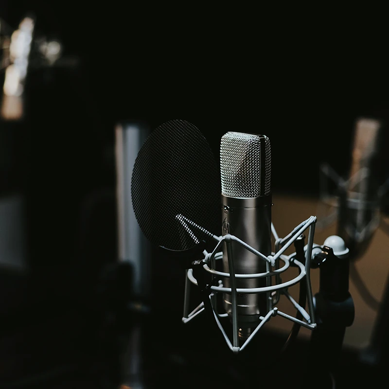 Why You Should <span>Start a Podcast</span> to Promote Your Business