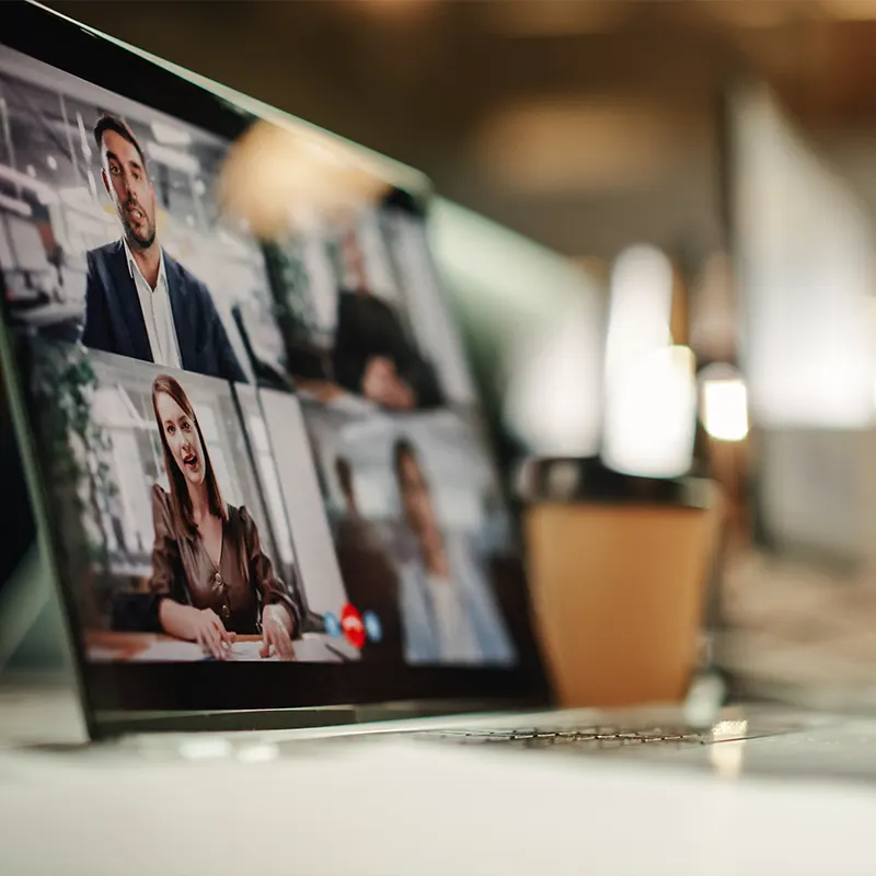 How to Win Leads and Influence Customers with <span>Webinars</span>