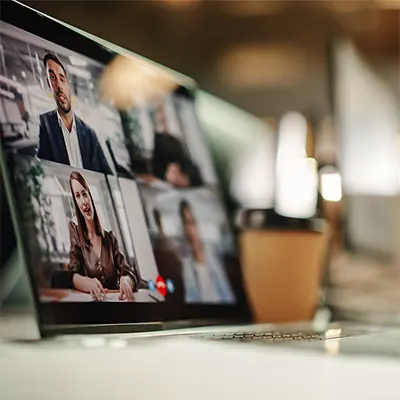 How to Win Leads and Influence Customers with Webinars